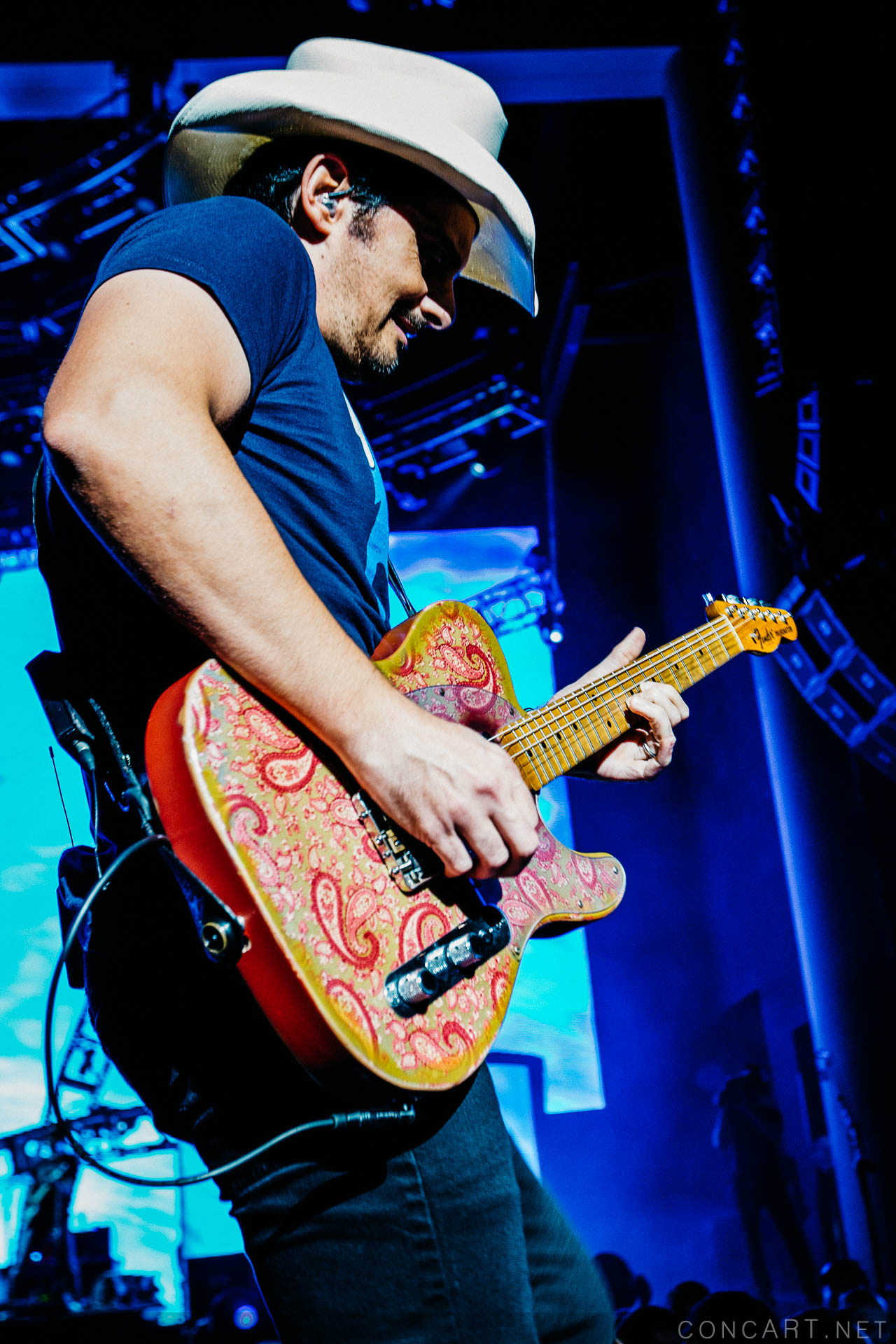 Concert Photos: Brad Paisley @ Klipsch Music Center — Indy 2015 | Conc ...