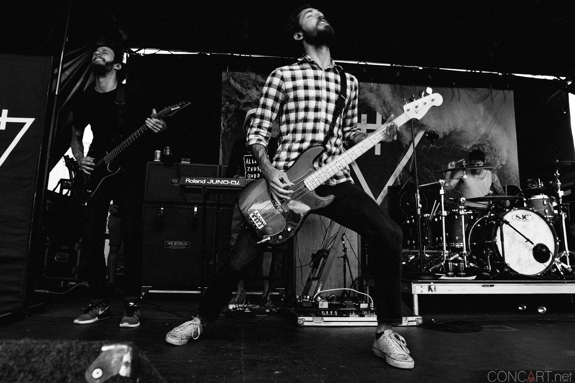 Photo of 2014 Indiana Indianapolis Klipsch Music Center Noblesville The Devil Wears Prada Tyson White vans warped tour 3