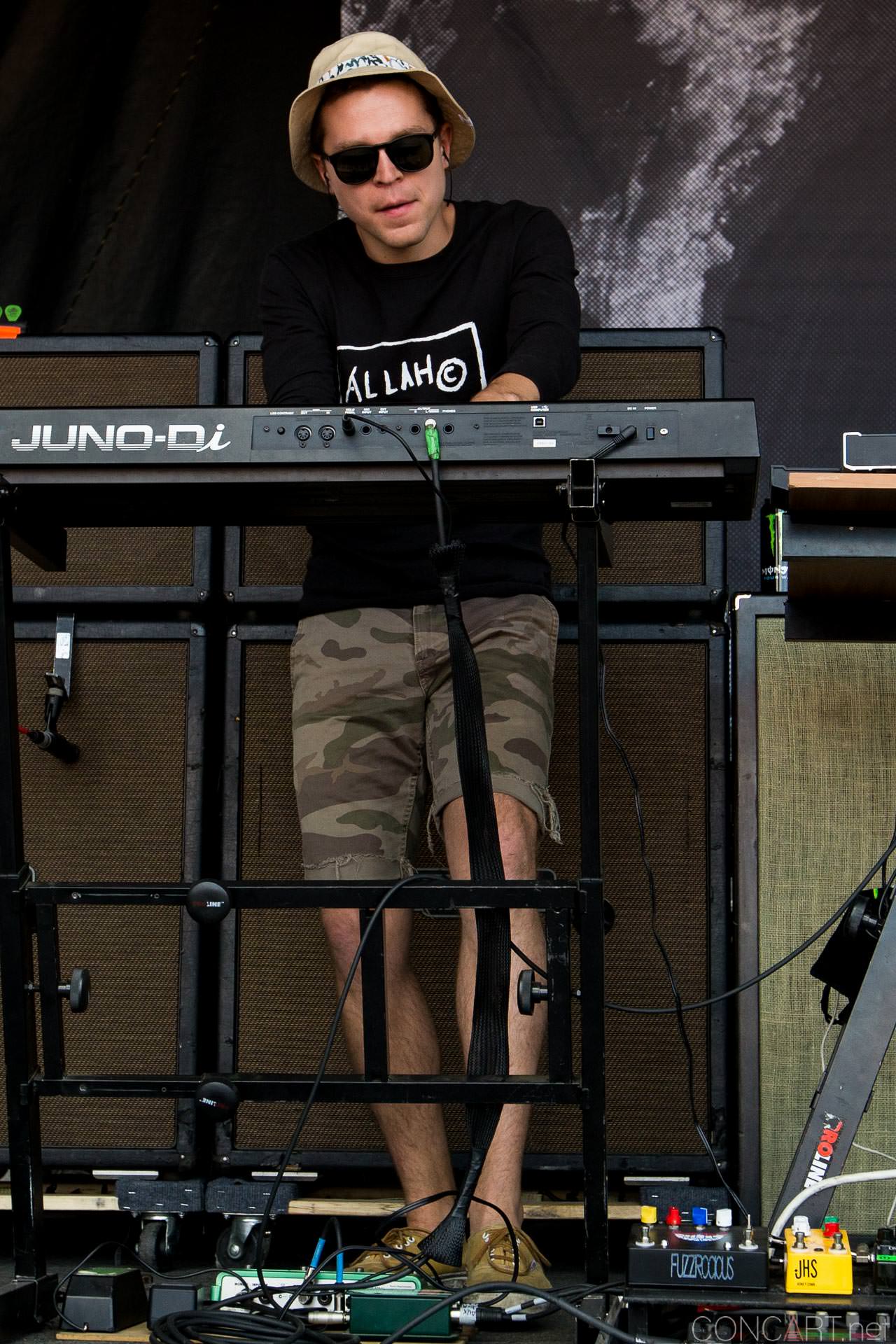 Photo of 2014 Indiana Indianapolis Klipsch Music Center Noblesville The Devil Wears Prada Tyson White vans warped tour 12