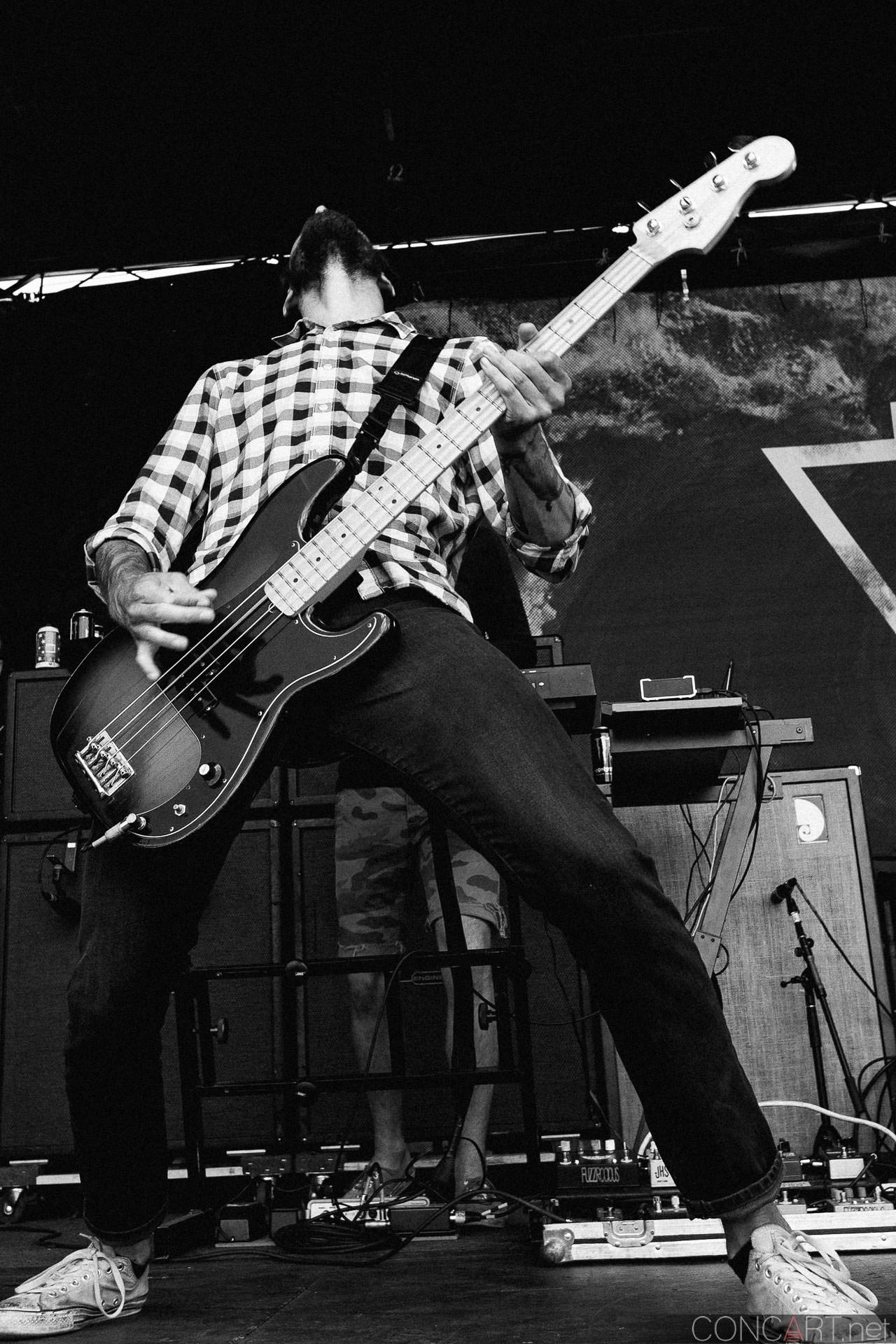 Photo of 2014 Indiana Indianapolis Klipsch Music Center Noblesville The Devil Wears Prada Tyson White vans warped tour 17