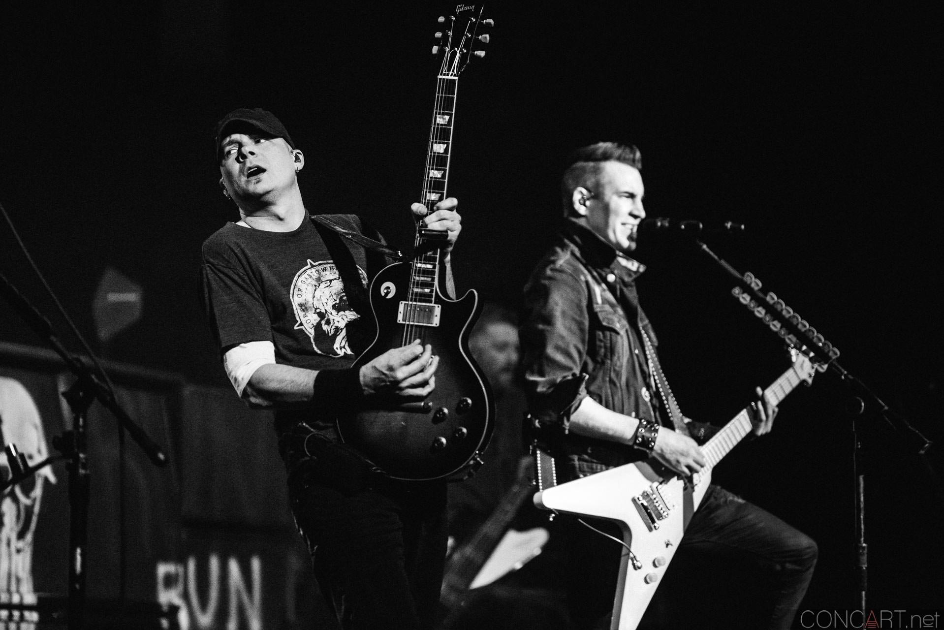 Photo of 2015 Concert Dave Brenner Dead Back Indianapolis Indy Joey Dandeneu Murat Theatre Old National Centre Theory Of A Deadman Tyler Connolly 4