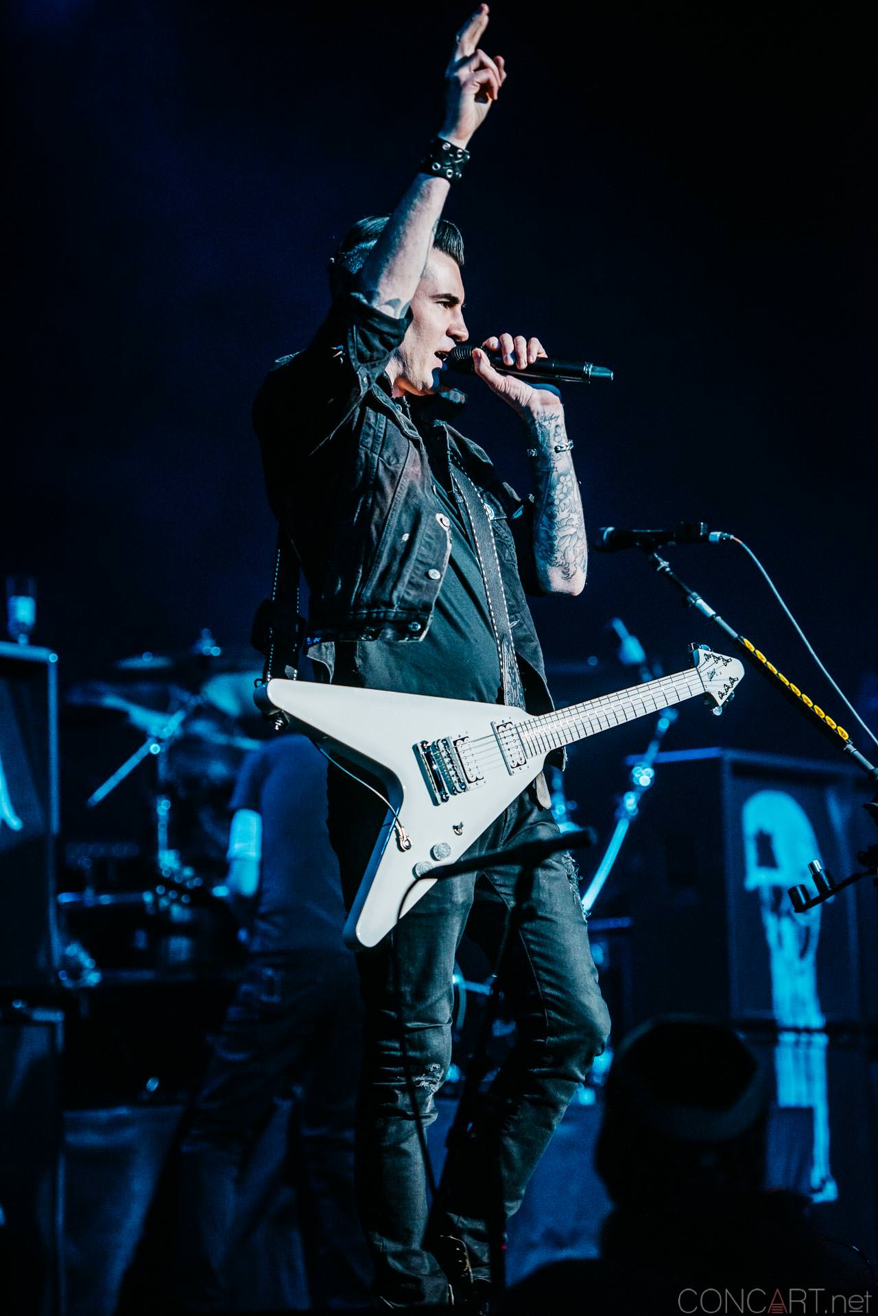 Photo of 2015 Concert Dave Brenner Dead Back Indianapolis Indy Joey Dandeneu Murat Theatre Old National Centre Theory Of A Deadman Tyler Connolly 19