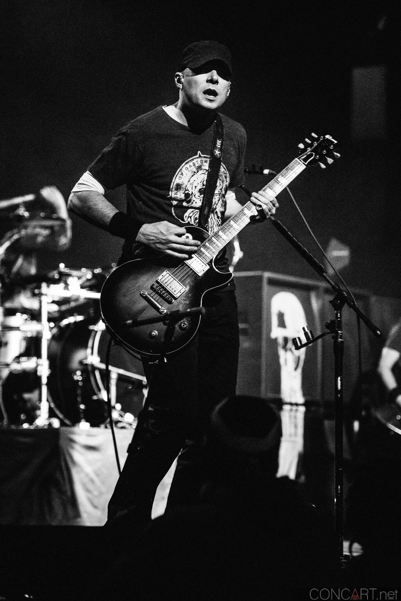 Photo of 2015 Concert Dave Brenner Dead Back Indianapolis Indy Joey Dandeneu Murat Theatre Old National Centre Theory Of A Deadman Tyler Connolly 20