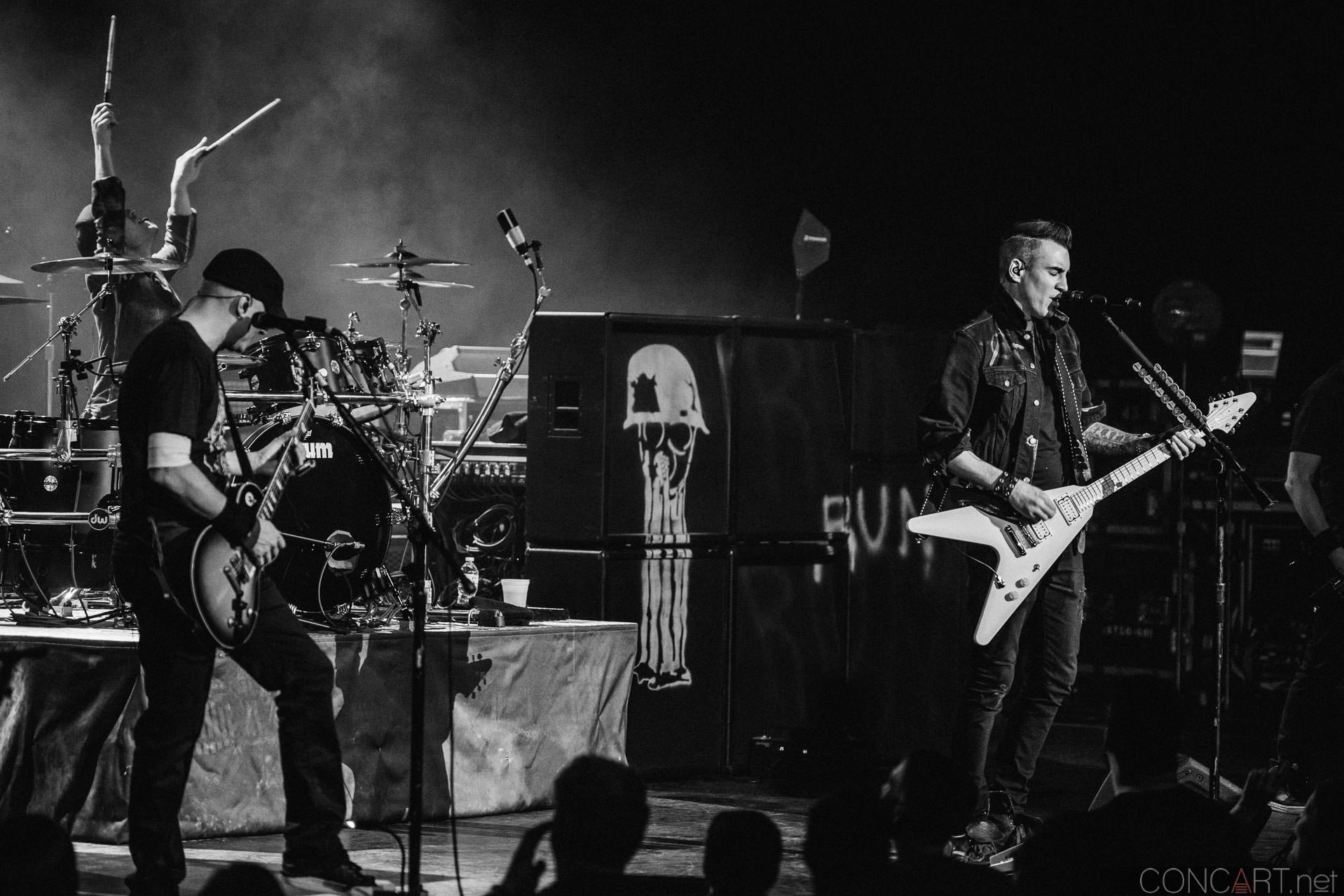 Photo of 2015 Concert Dave Brenner Dead Back Indianapolis Indy Joey Dandeneu Murat Theatre Old National Centre Theory Of A Deadman Tyler Connolly 25