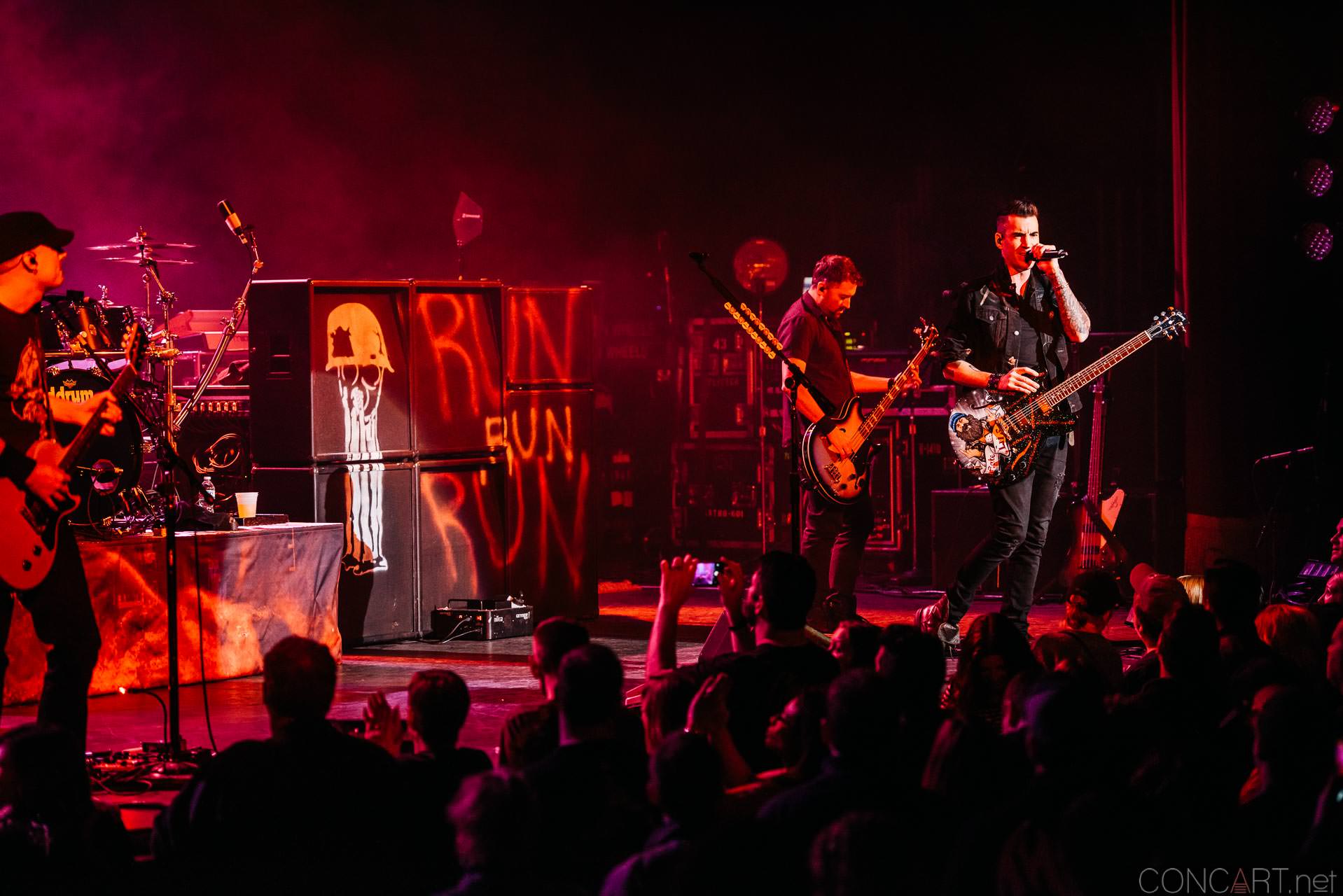 Photo of 2015 Concert Dave Brenner Dead Back Indianapolis Indy Joey Dandeneu Murat Theatre Old National Centre Theory Of A Deadman Tyler Connolly 38