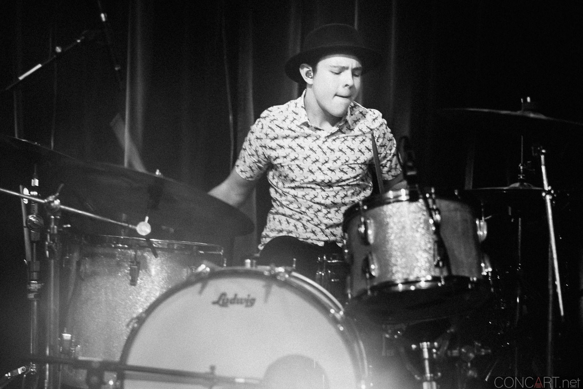 Photo of 2015 Concert Deluxe at Old National Centre Echosmith Graham Sierota Indianapolis Jamie Sierota Lights Live Live Music Noah Sierota Sean Molin Sydney Sierota 34