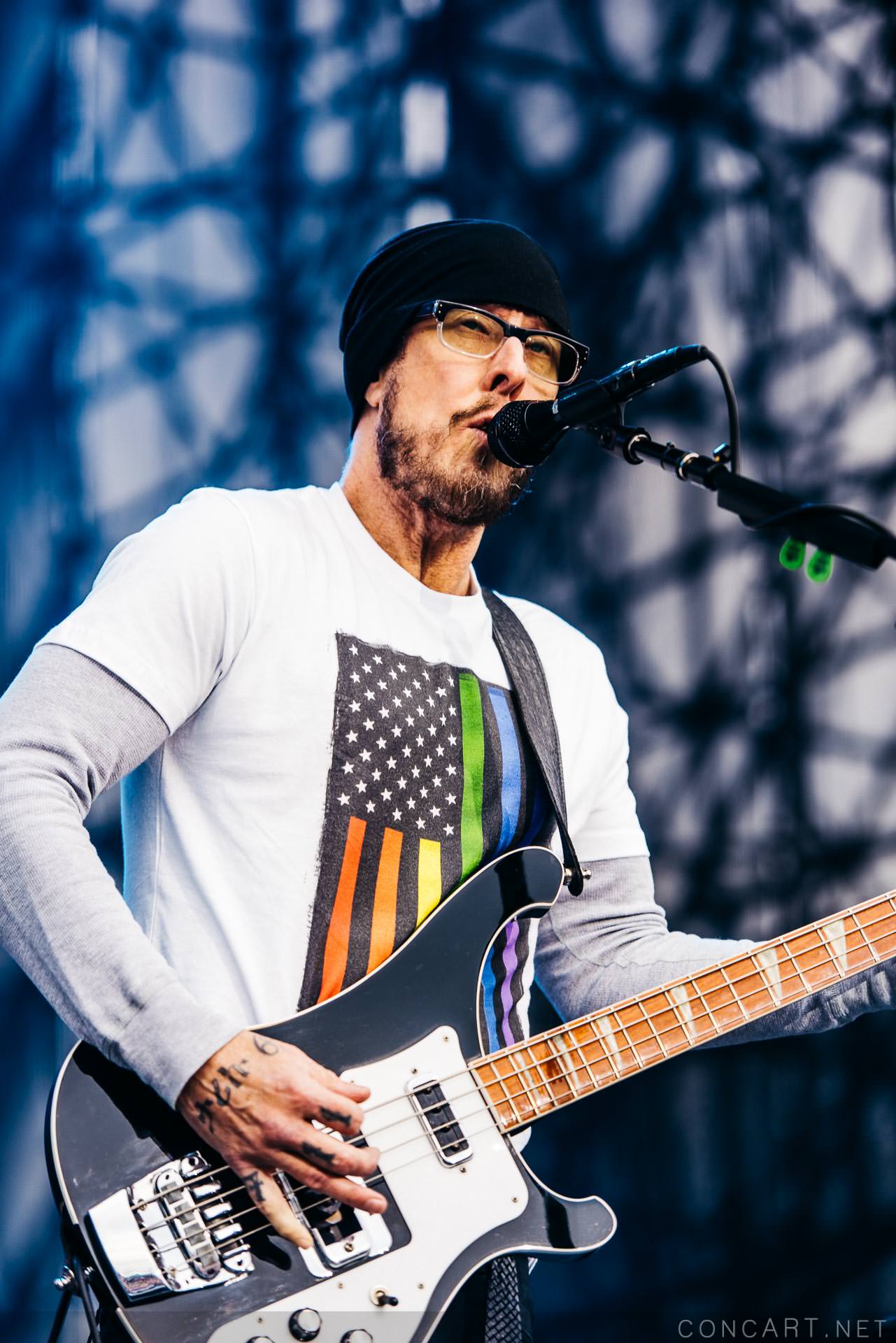 Photo of Indianapolis Indy March Madness Music Festival NCAA Final Four Rivers Cuomo Sean Molin The Lawn at White River State Park Weezer 14