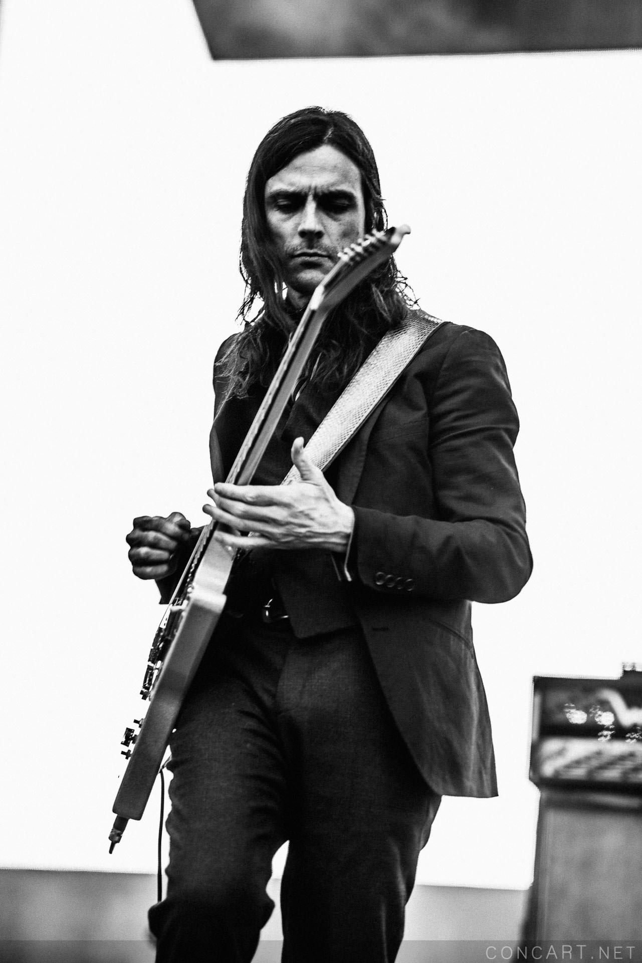 Photo of Indianapolis Indy March Madness Music Festival NCAA Final Four Rivers Cuomo Sean Molin The Lawn at White River State Park Weezer 24