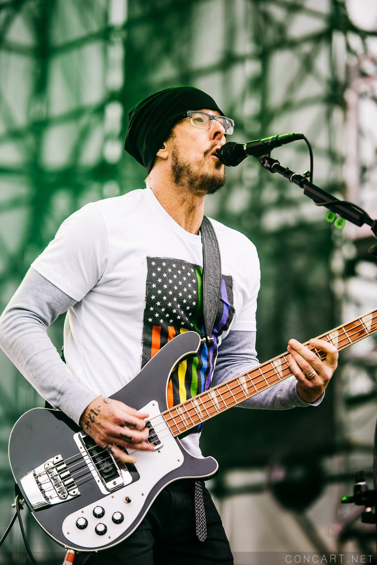 Photo of Indianapolis Indy March Madness Music Festival NCAA Final Four Rivers Cuomo Sean Molin The Lawn at White River State Park Weezer 25