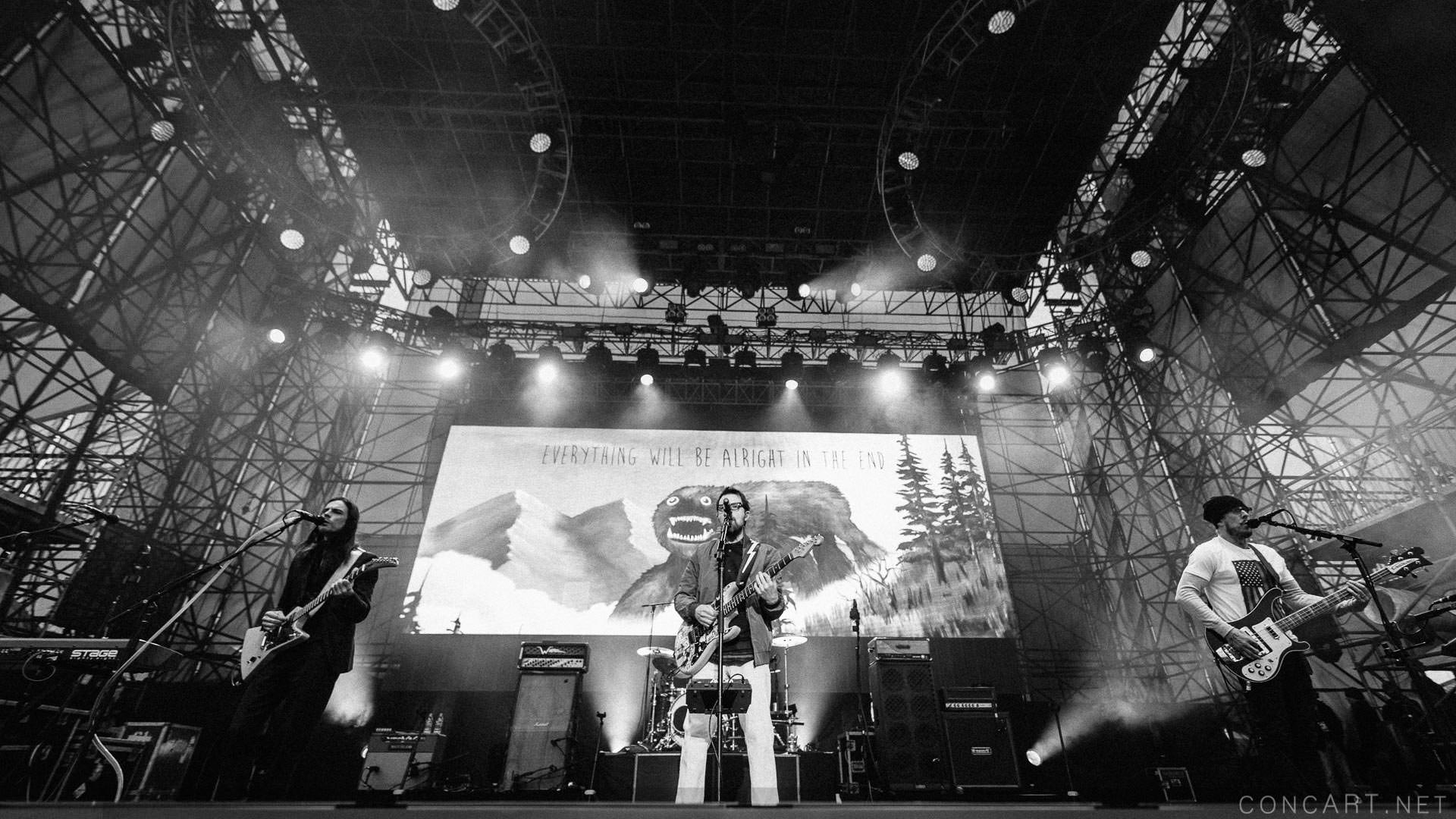 Photo of Indianapolis Indy March Madness Music Festival NCAA Final Four Rivers Cuomo Sean Molin The Lawn at White River State Park Weezer 34