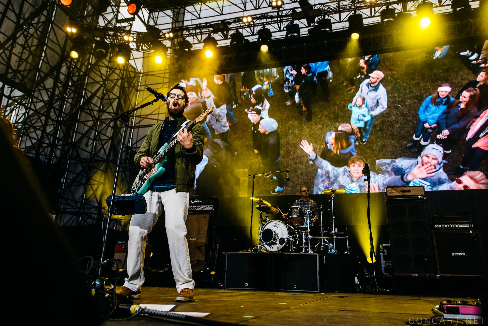Photo of Indianapolis Indy March Madness Music Festival NCAA Final Four Rivers Cuomo Sean Molin The Lawn at White River State Park Weezer 36
