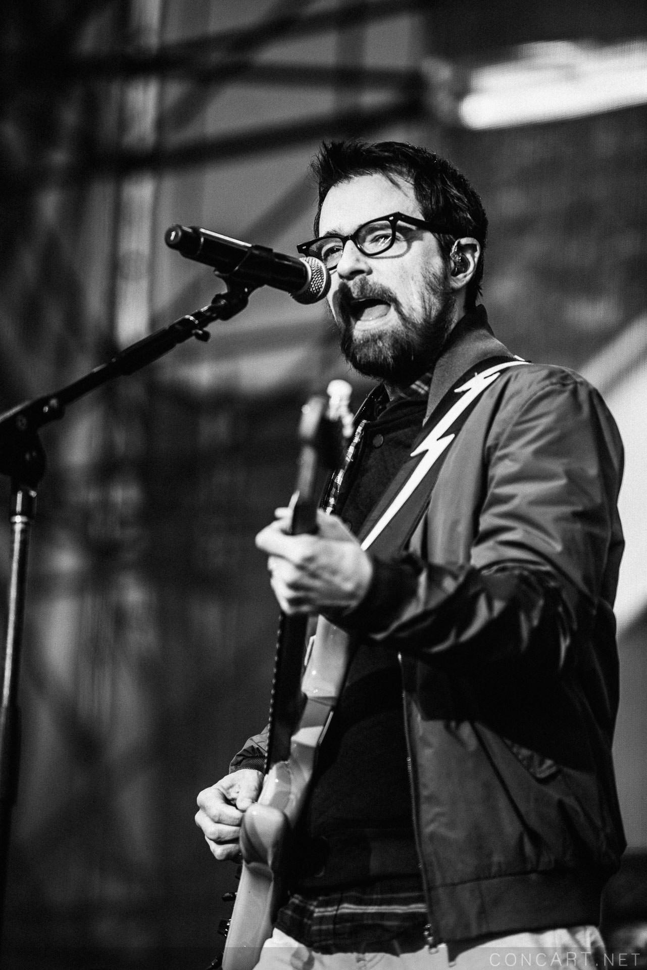 Photo of Indianapolis Indy March Madness Music Festival NCAA Final Four Rivers Cuomo Sean Molin The Lawn at White River State Park Weezer 37