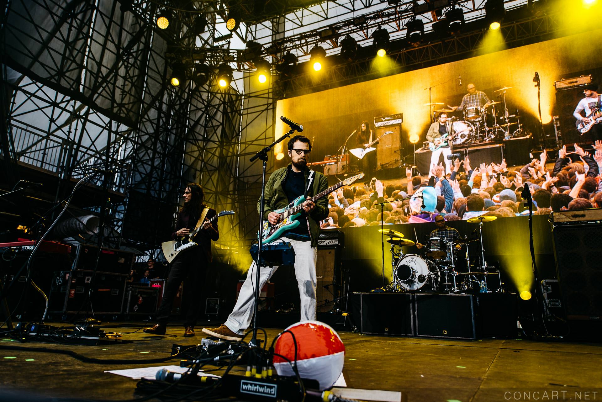 Photo of Indianapolis Indy March Madness Music Festival NCAA Final Four Rivers Cuomo Sean Molin The Lawn at White River State Park Weezer 39