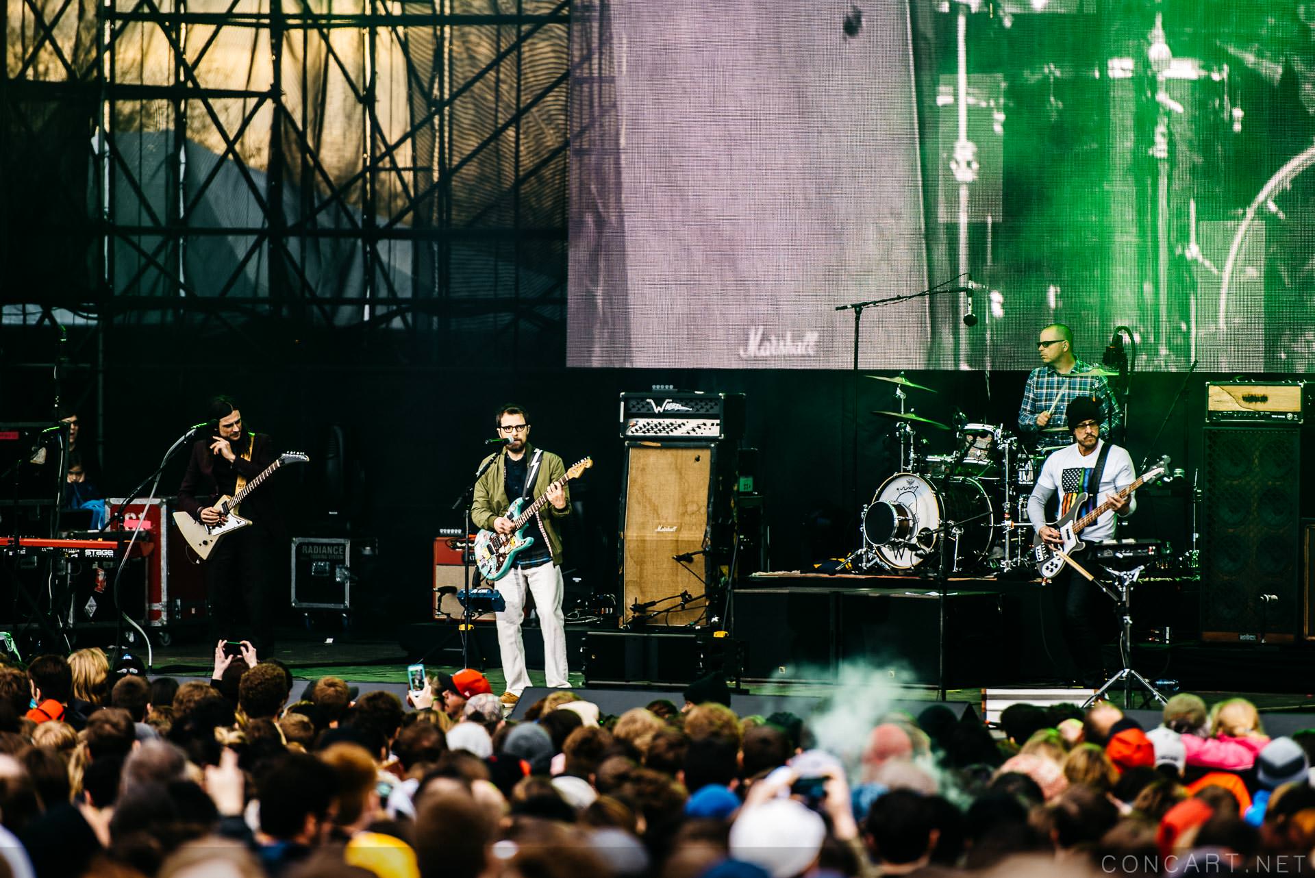 Photo of Indianapolis Indy March Madness Music Festival NCAA Final Four Rivers Cuomo Sean Molin The Lawn at White River State Park Weezer 46