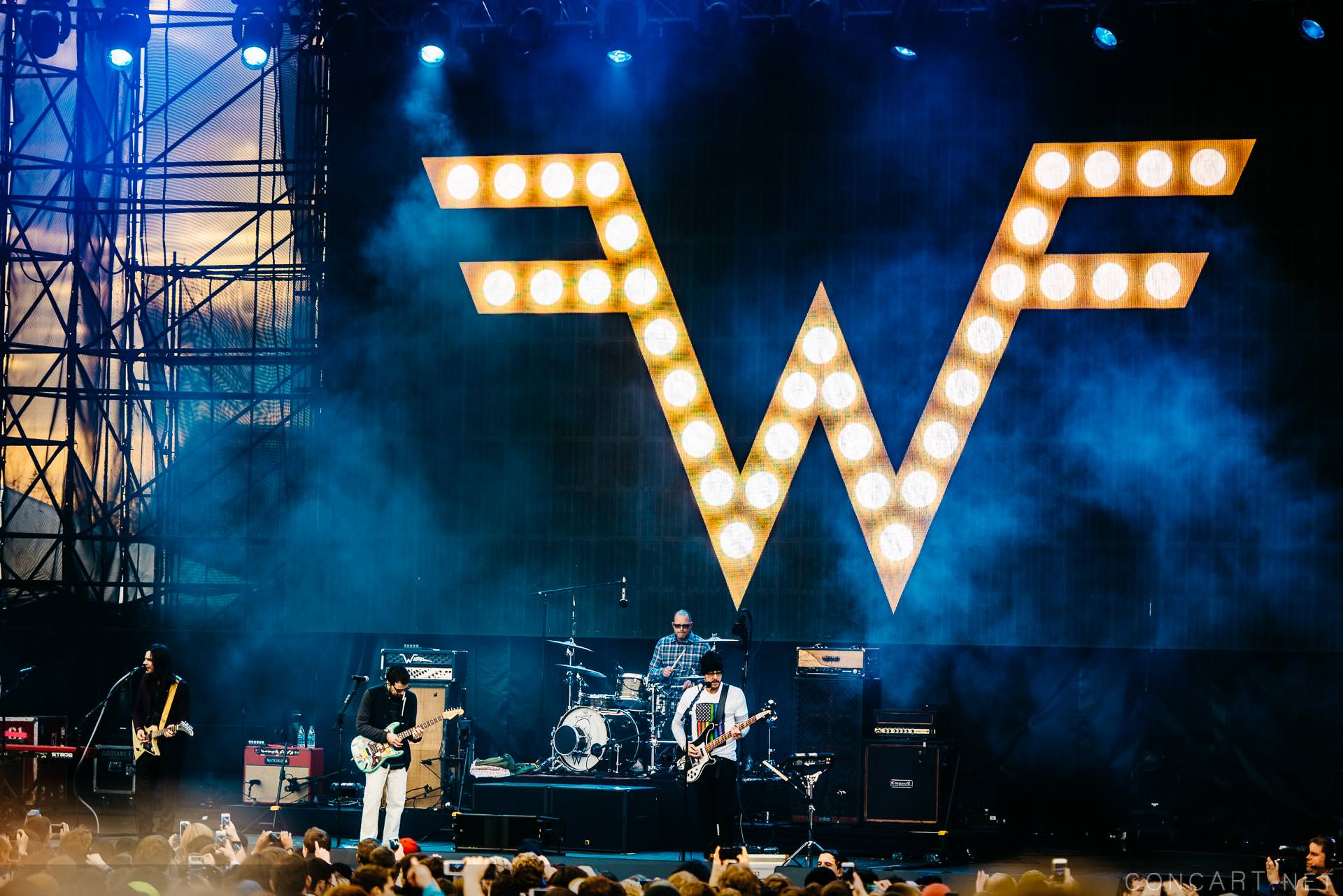Photo of Indianapolis Indy March Madness Music Festival NCAA Final Four Rivers Cuomo Sean Molin The Lawn at White River State Park Weezer 47
