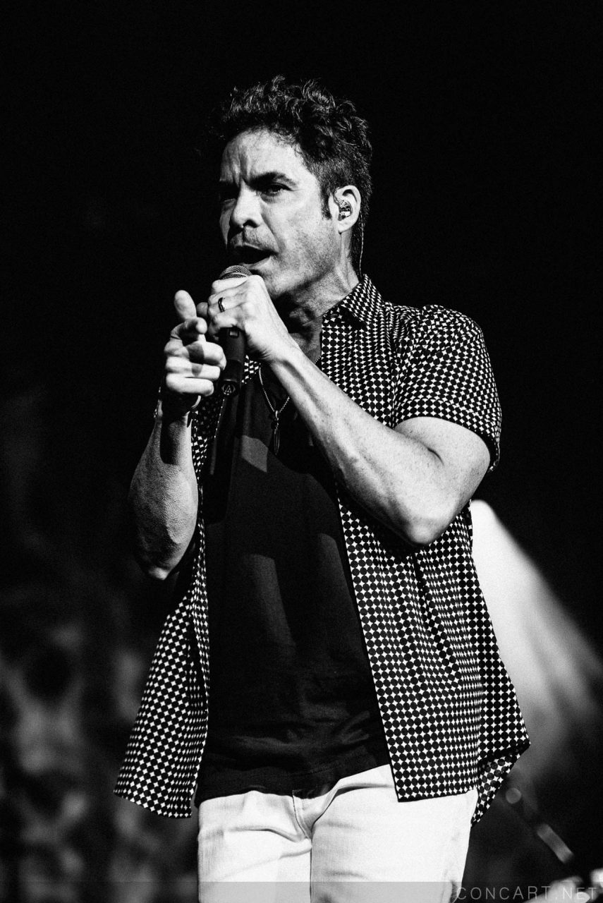 Photo of 2015 Indiana Indianapolis Indy Jimmy Stafford Klipsch Music Center Noblesville Pat Monahan Picasso At The Wheel Tour Scott Underwood Train 11