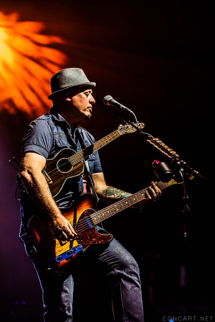 Photo of 2015 Indiana Indianapolis Indy Jimmy Stafford Klipsch Music Center Noblesville Pat Monahan Picasso At The Wheel Tour Scott Underwood Train 12