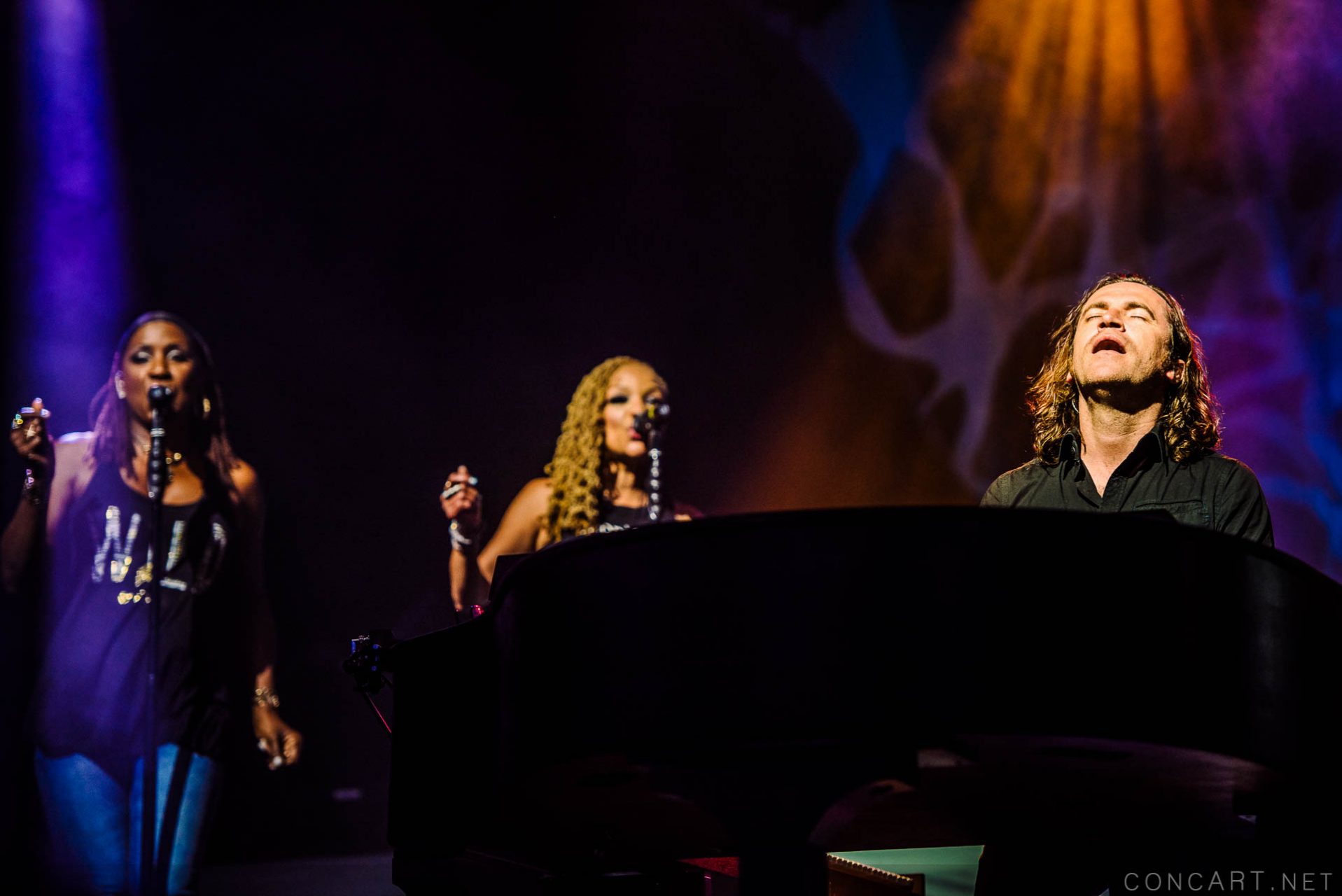 Photo of 2015 Indiana Indianapolis Indy Jimmy Stafford Klipsch Music Center Noblesville Pat Monahan Picasso At The Wheel Tour Scott Underwood Train 16