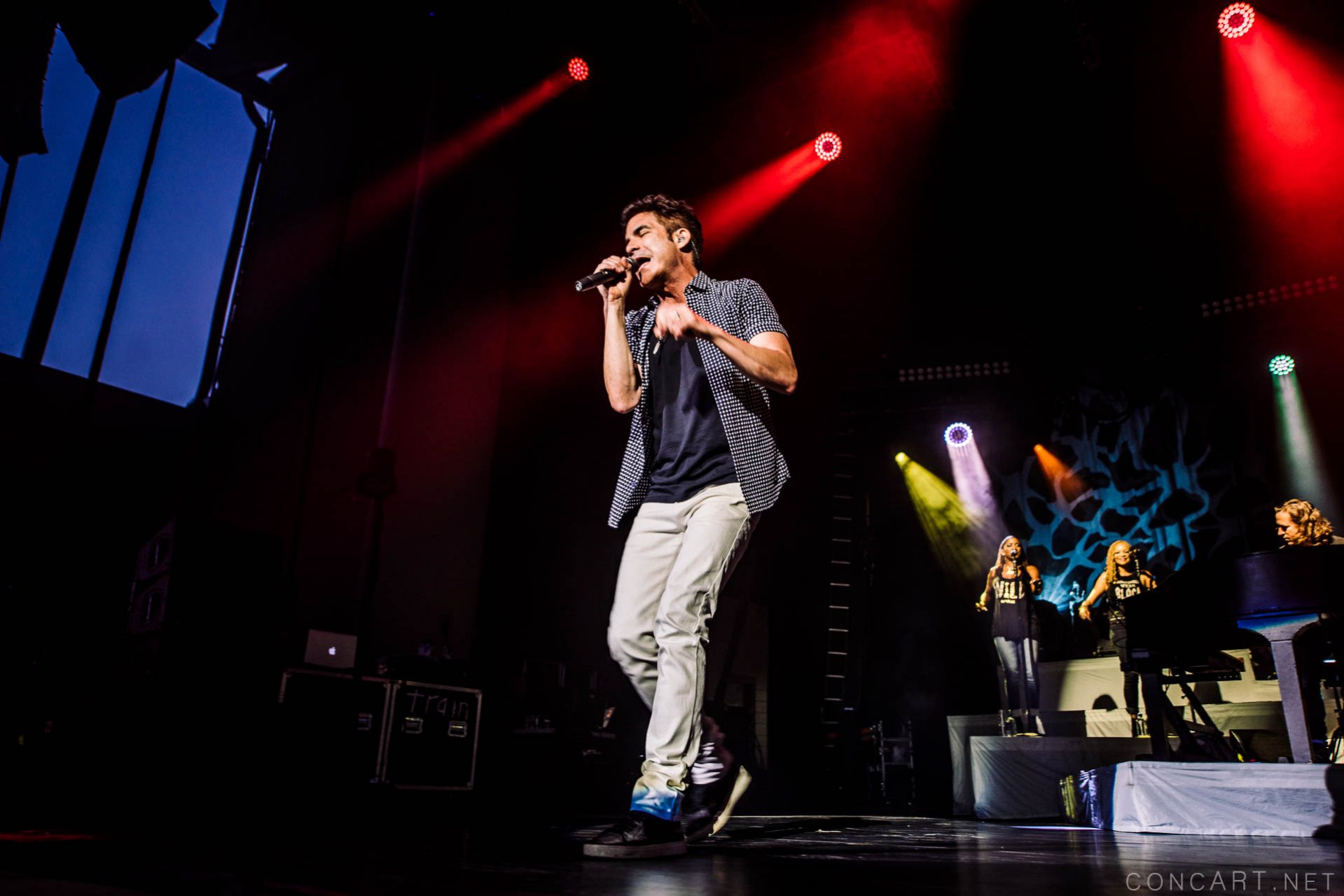 Photo of 2015 Indiana Indianapolis Indy Jimmy Stafford Klipsch Music Center Noblesville Pat Monahan Picasso At The Wheel Tour Scott Underwood Train 17