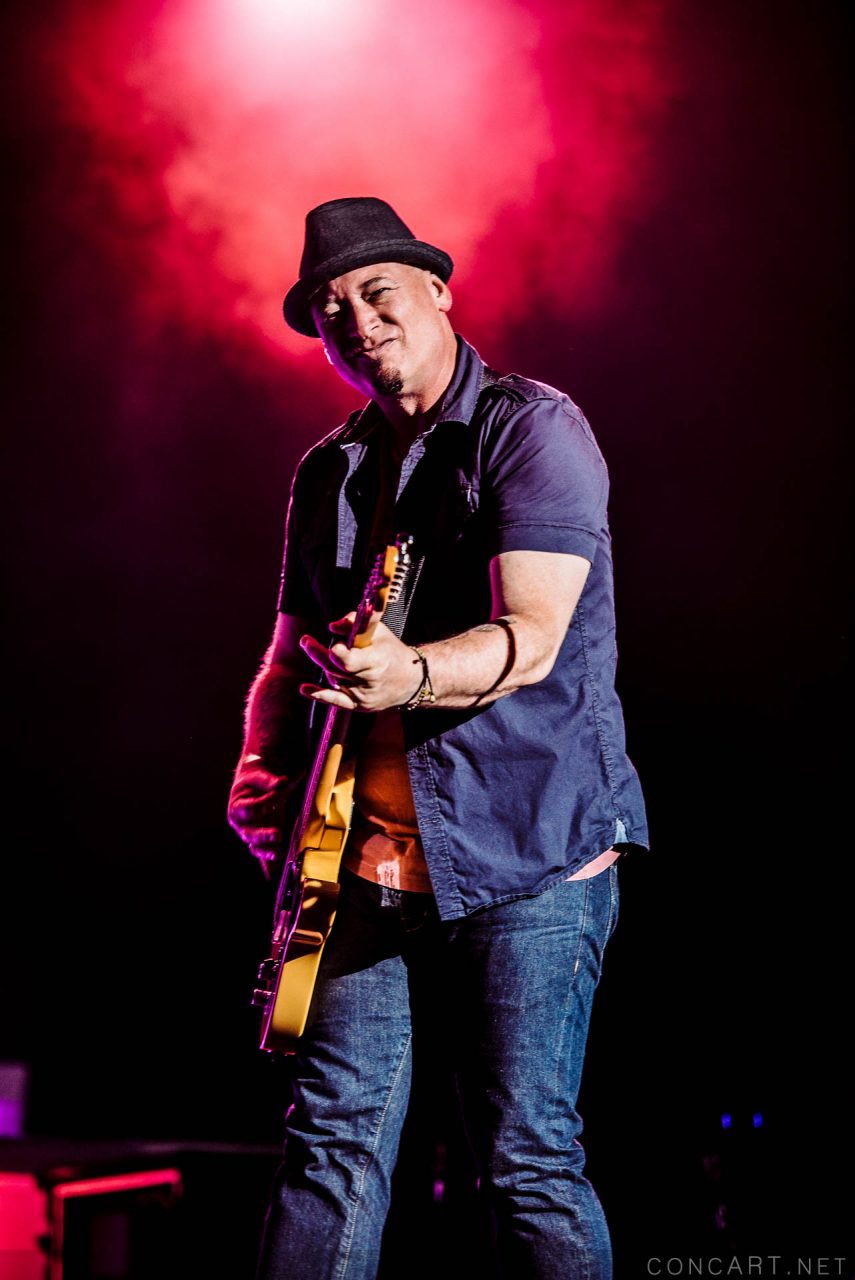 Photo of 2015 Indiana Indianapolis Indy Jimmy Stafford Klipsch Music Center Noblesville Pat Monahan Picasso At The Wheel Tour Scott Underwood Train 28