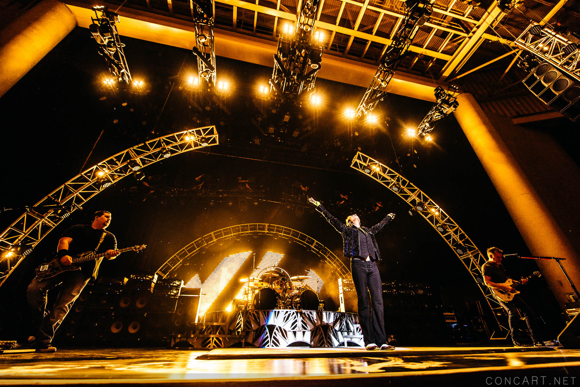 Photo of 2015 Alex Van Halen David Lee Roth Eddie Van Halen EVH Indiana Indianapolis Indy Klipsch Music Center Noblesville Van Halen Vanhalen Wolfgang Van Halen 1