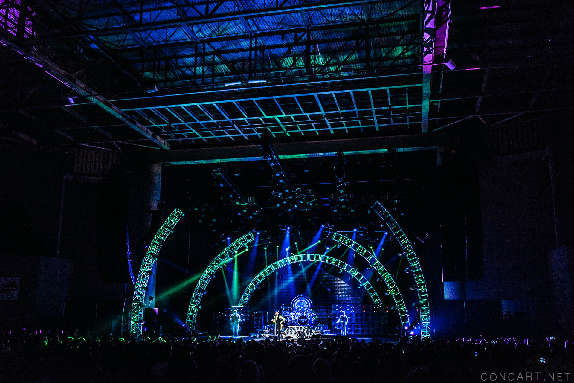 Photo of 2015 Alex Van Halen David Lee Roth Eddie Van Halen EVH Indiana Indianapolis Indy Klipsch Music Center Noblesville Van Halen Vanhalen Wolfgang Van Halen 11