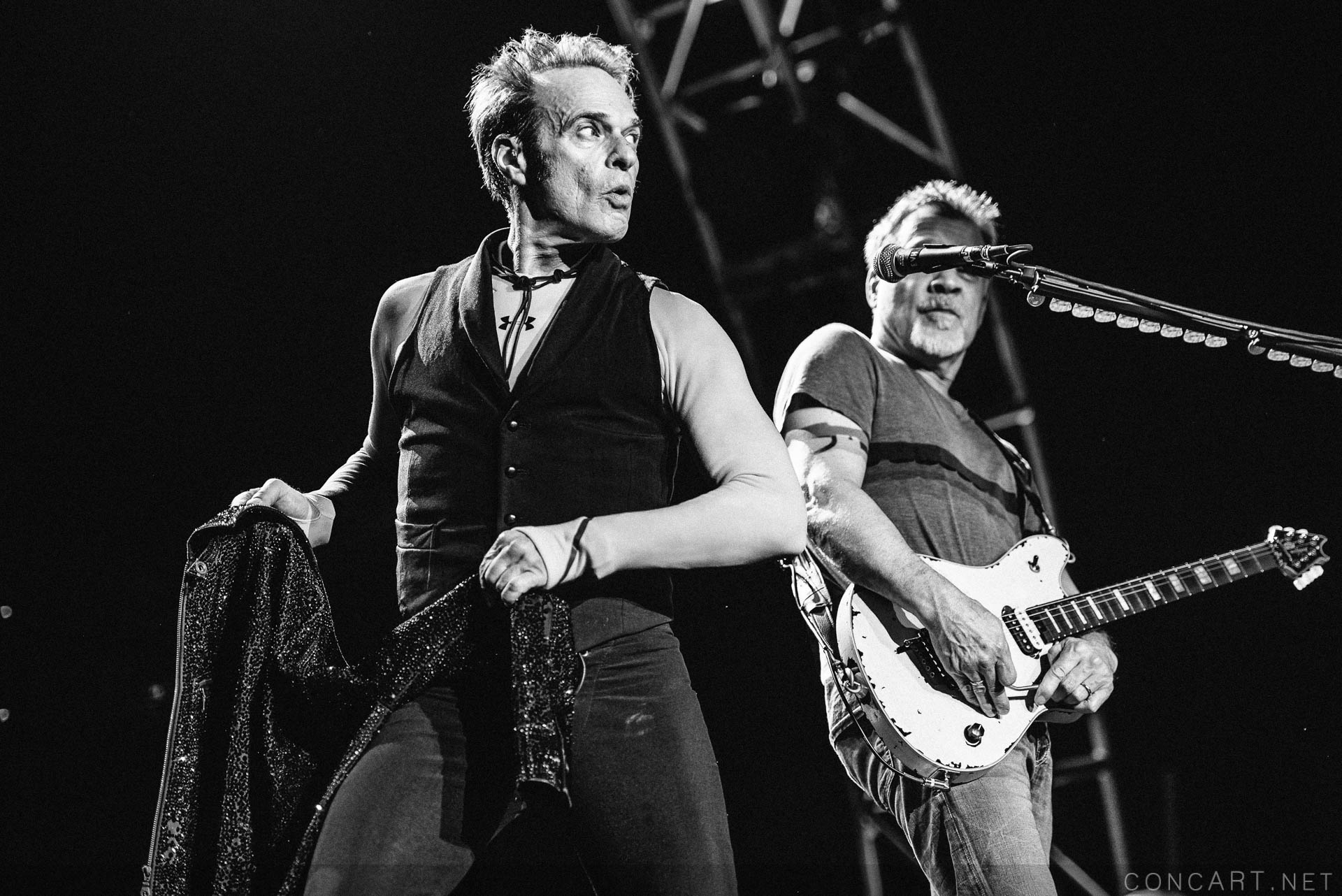 Photo of 2015 Alex Van Halen David Lee Roth Eddie Van Halen EVH Indiana Indianapolis Indy Klipsch Music Center Noblesville Van Halen Vanhalen Wolfgang Van Halen 26