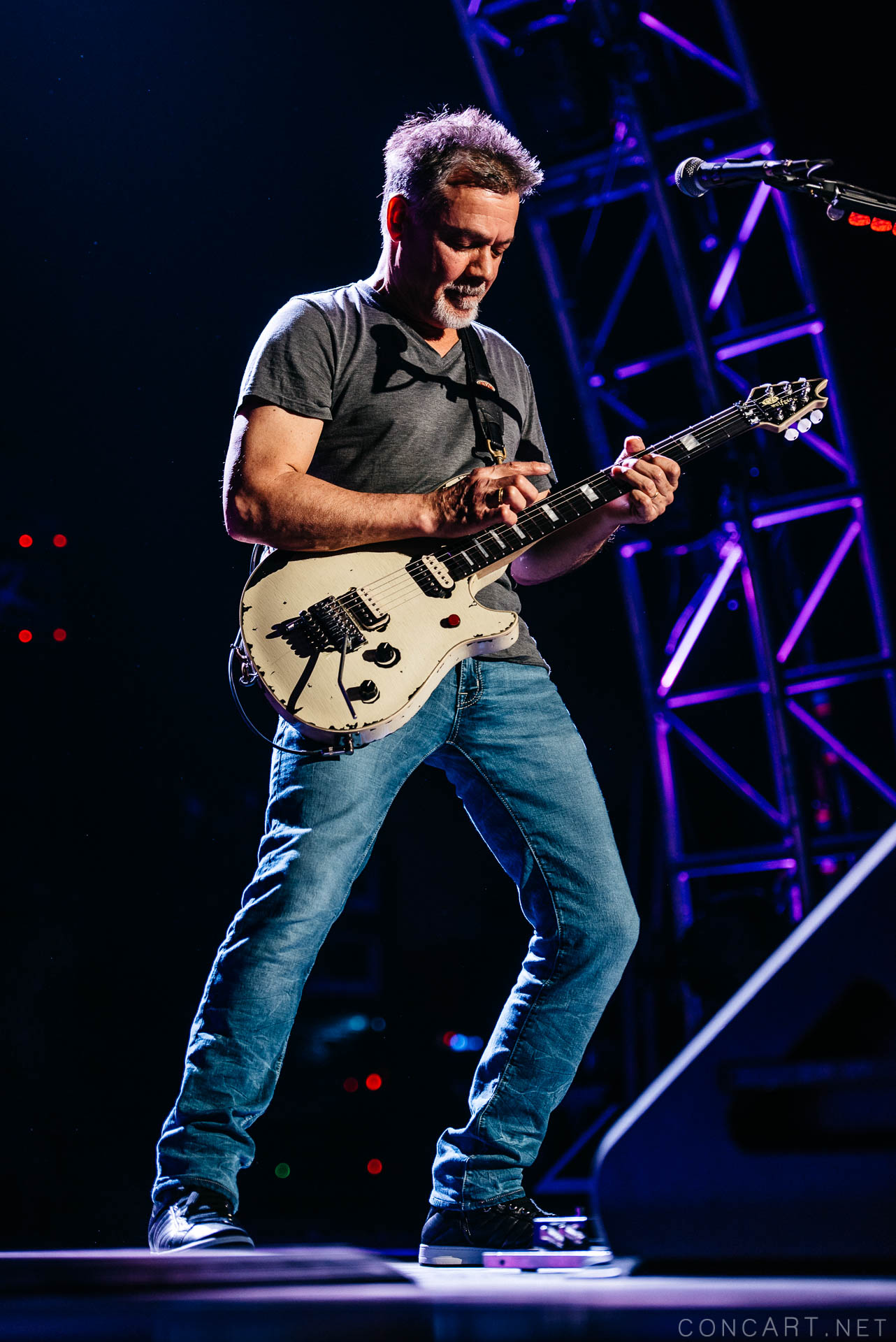 Photo of 2015 Alex Van Halen David Lee Roth Eddie Van Halen EVH Indiana Indianapolis Indy Klipsch Music Center Noblesville Van Halen Vanhalen Wolfgang Van Halen 31