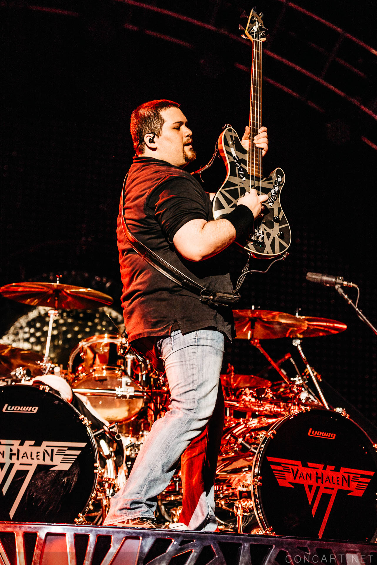 Photo of 2015 Alex Van Halen David Lee Roth Eddie Van Halen EVH Indiana Indianapolis Indy Klipsch Music Center Noblesville Van Halen Vanhalen Wolfgang Van Halen 44