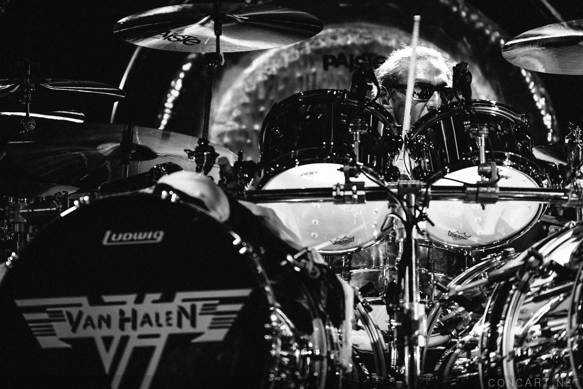 Photo of 2015 Alex Van Halen David Lee Roth Eddie Van Halen EVH Indiana Indianapolis Indy Klipsch Music Center Noblesville Van Halen Vanhalen Wolfgang Van Halen 47