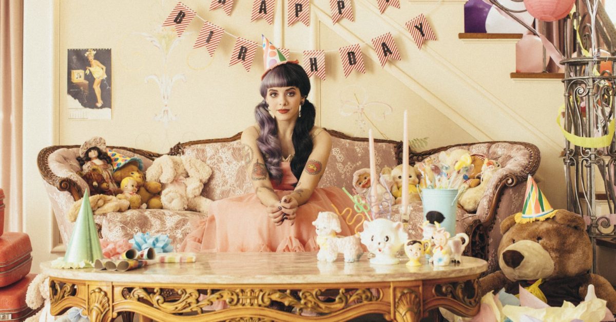 melanie martinez age - Ilustrasi 3
