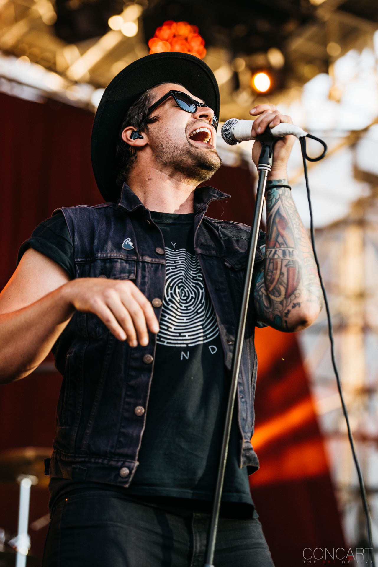 Photo of Adam Lazzara Concert Eddie Reyes Emo Farm Bureau Insurance Lawn at White River State Park Indianapolis Indy John Nolan Live Music Mark O'Connell Metalcore Pics Shaun Cooper taking back sunday Taste of Chaos The Lawn White River State Park WRSP 33